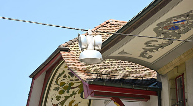 StWZ ersetzt Seilpendelleuchten in der Zofinger Altstadt